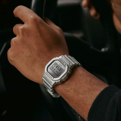 Relógio Casio G-Shock DW-5600FF-8ER