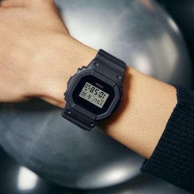 Relógio Casio G-Shock DWE-5657RE-1ER